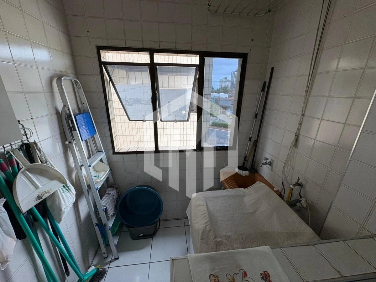 Apartamento de 50m² com 1 dormitório a 350m do mar no Canto do Forte, Praia Grande