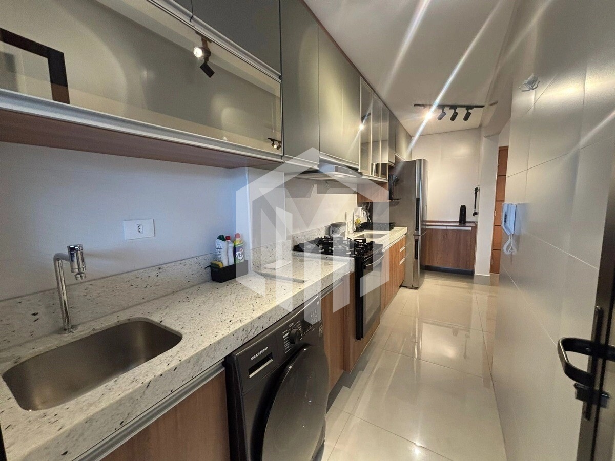 Apartamento mobiliado de 72m² com 2 suítes, varanda gourmet e lazer completo na Aviação, Praia Grand