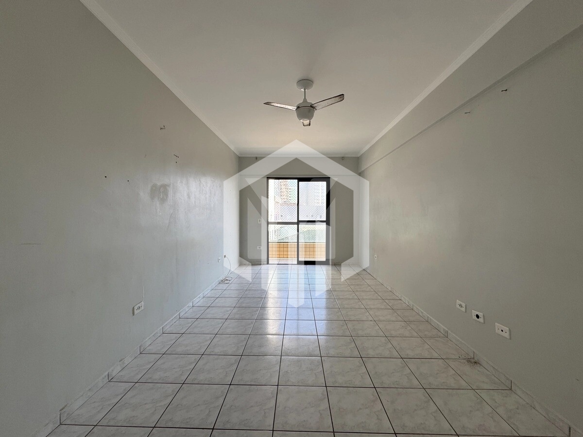 Apartamento de 1 dormitório no Jardim Real, Praia Grande, com 68m², vaga e documentação em ordem