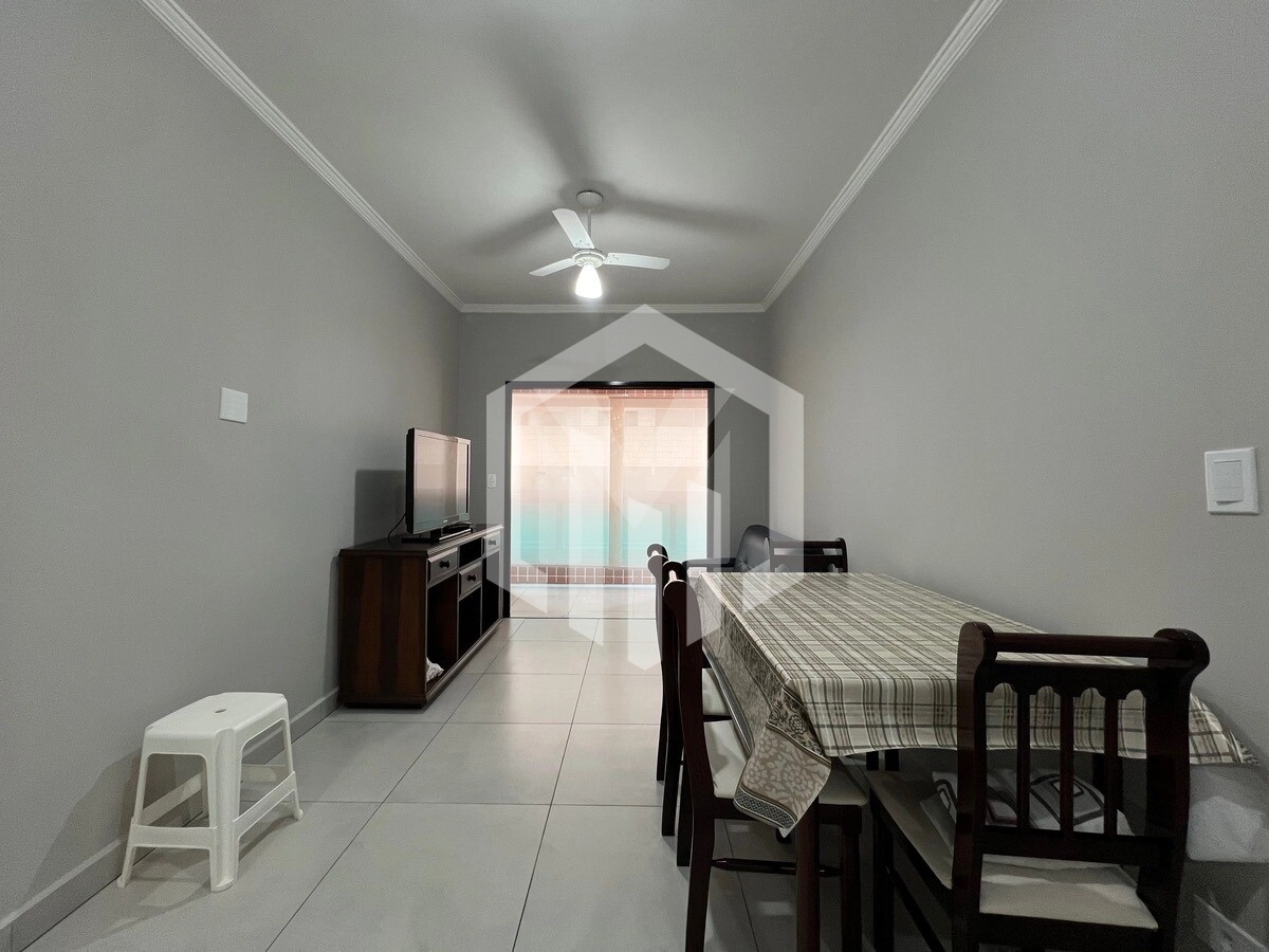 Apartamento de 1 dormitório com vista parcial para o mar em Praia Grande, próximo a comércio e servi