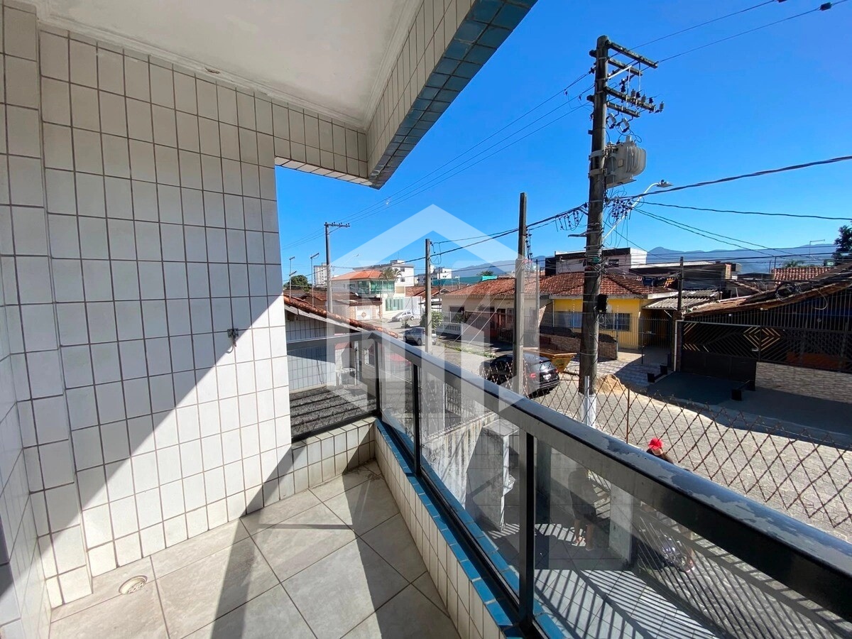 Apartamento de 1 dormitório com sacada na Ocian, Praia Grande, próximo à praia e comércio