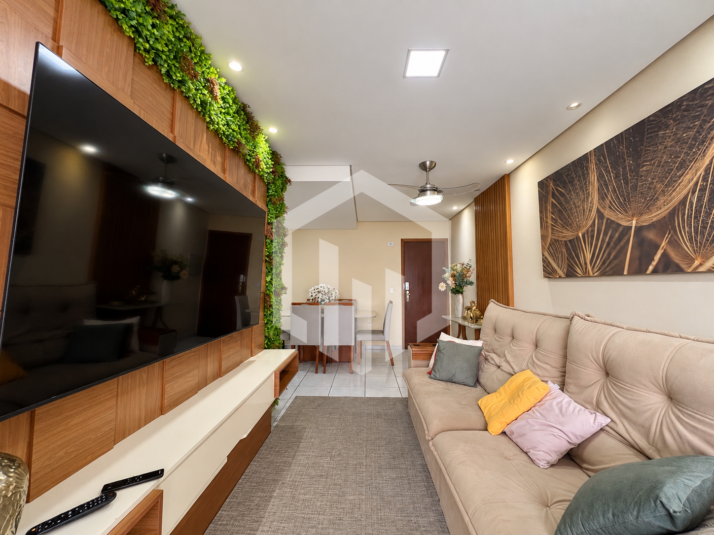 Apartamento 3 dormitórios no Canto do Forte