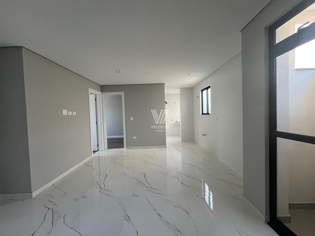 Apartamento | 3 dormitórios | 1 suíte | Sacada com churrasqueira a carvão | 1 vaga | Até 61,18 m² privativos | Boneca do Iguaçu – São José dos Pinhais/PR
