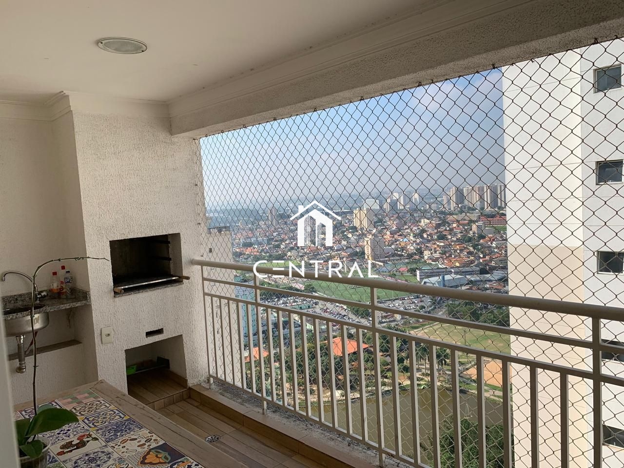 Amplo apartamento de 3 dormitorios à venda em frente ao Parque de Barueri
