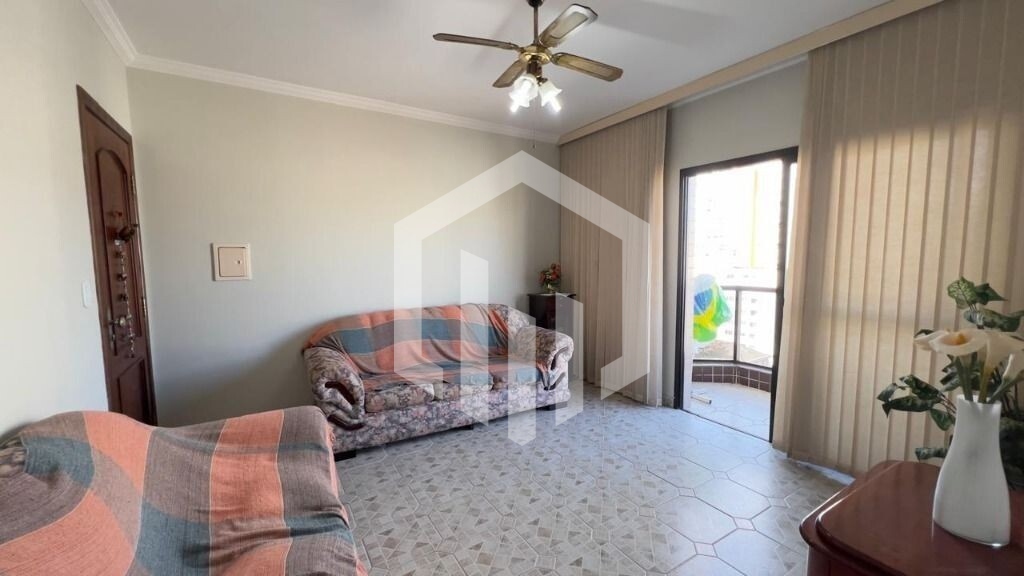 Apartamento com sacada e vaga próxima ao roteiro gastronômico no Canto do Forte, Praia Grande