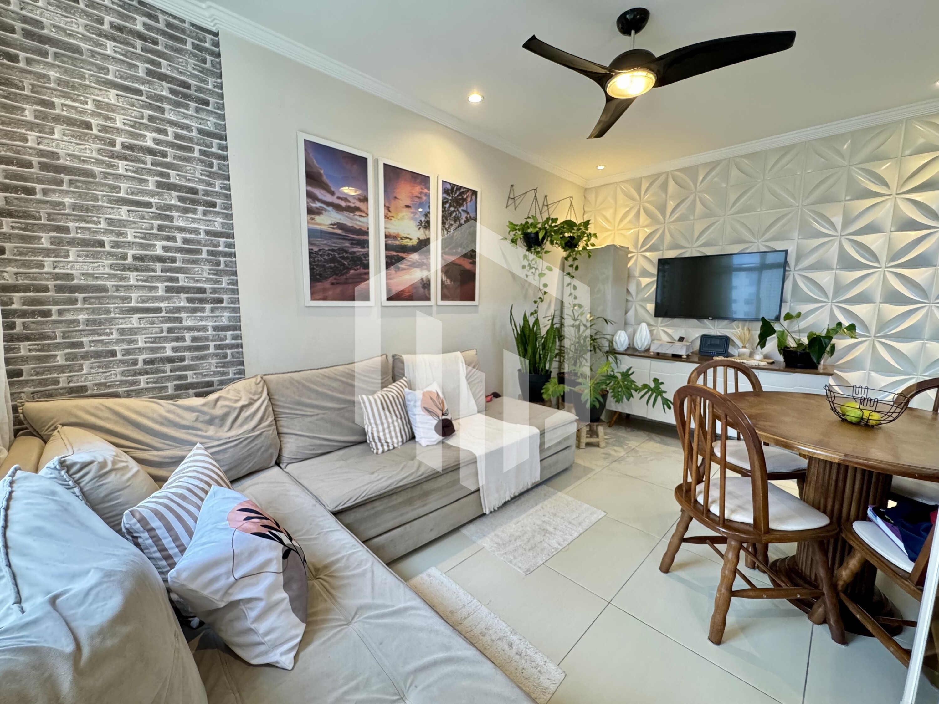 Apartamento mobiliado com vista mar e portaria 24 horas na Guilhermina
