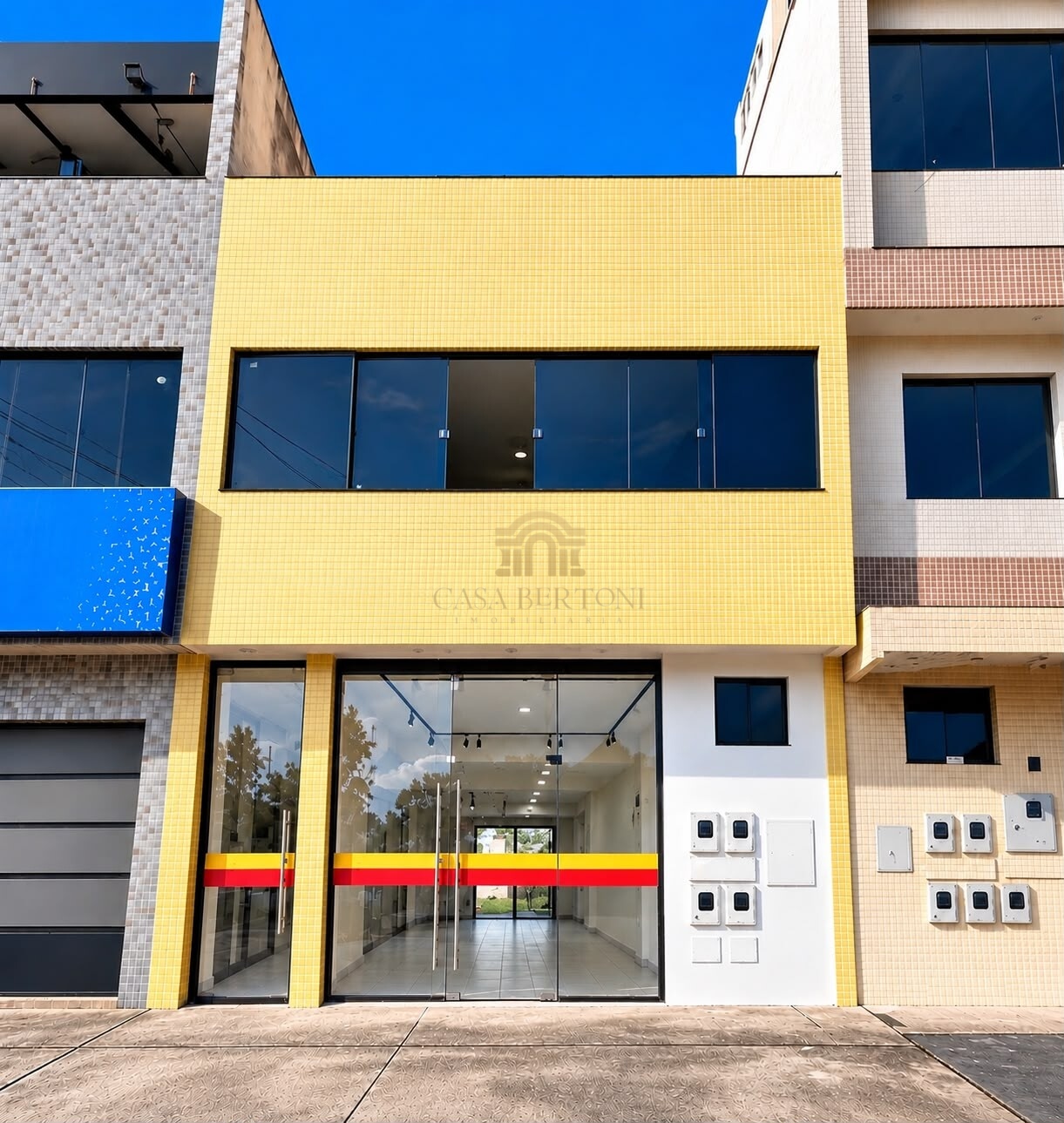 LOJA E SUBSOLO COMERCIAL LAGO NORTE TÉRREA
