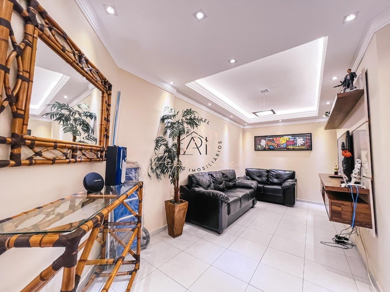 Apartamento para Locação em Praia Grande / SP no bairro Guilhermina