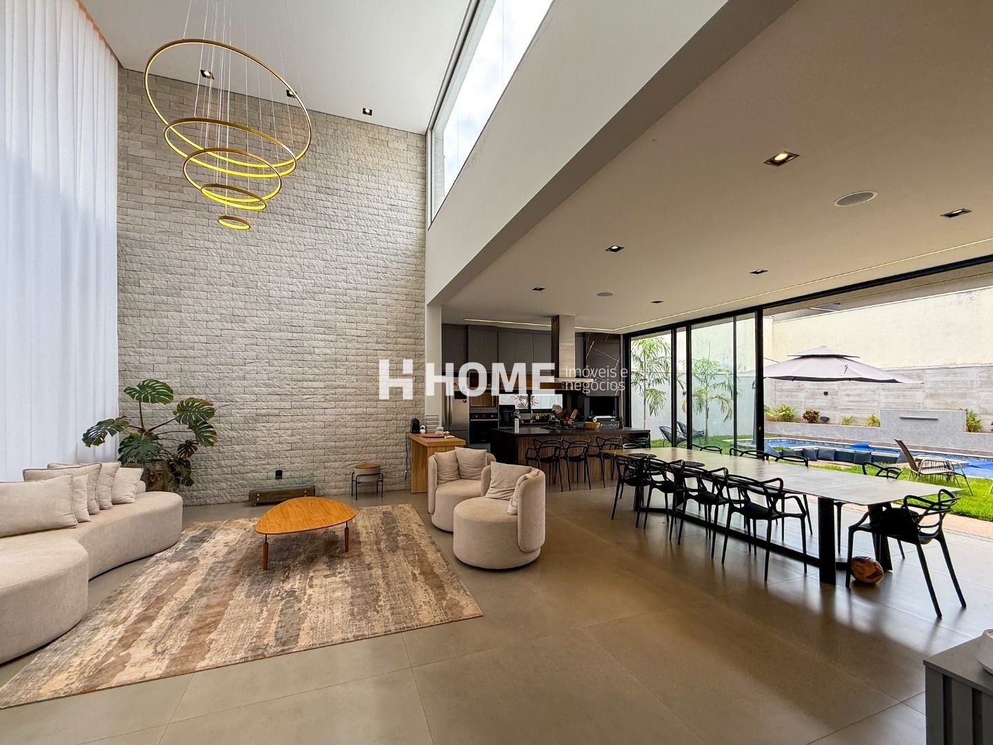Casa térrea toda decorada e mobiliada à venda no Cond. Quinta do Lago I - Blue Lagoon | 3 suítes