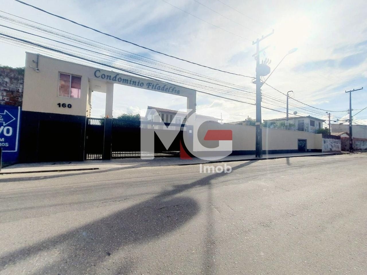 Casa com 3 quartos para alugar, 101 m² por R$ 1.848/mês - Curió - Fortaleza/CE