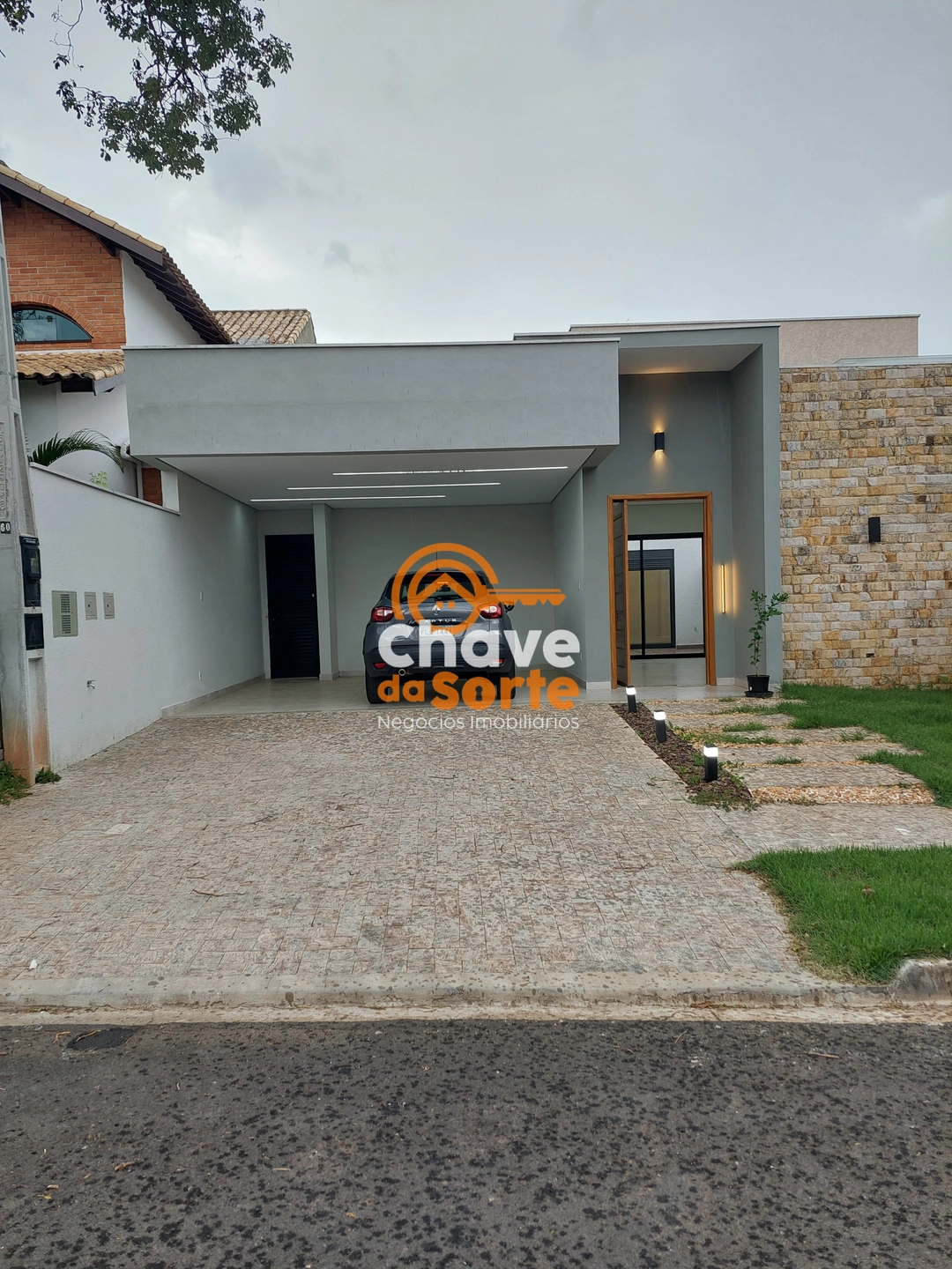 Casa em condomínio | Venda | Granja Olga III