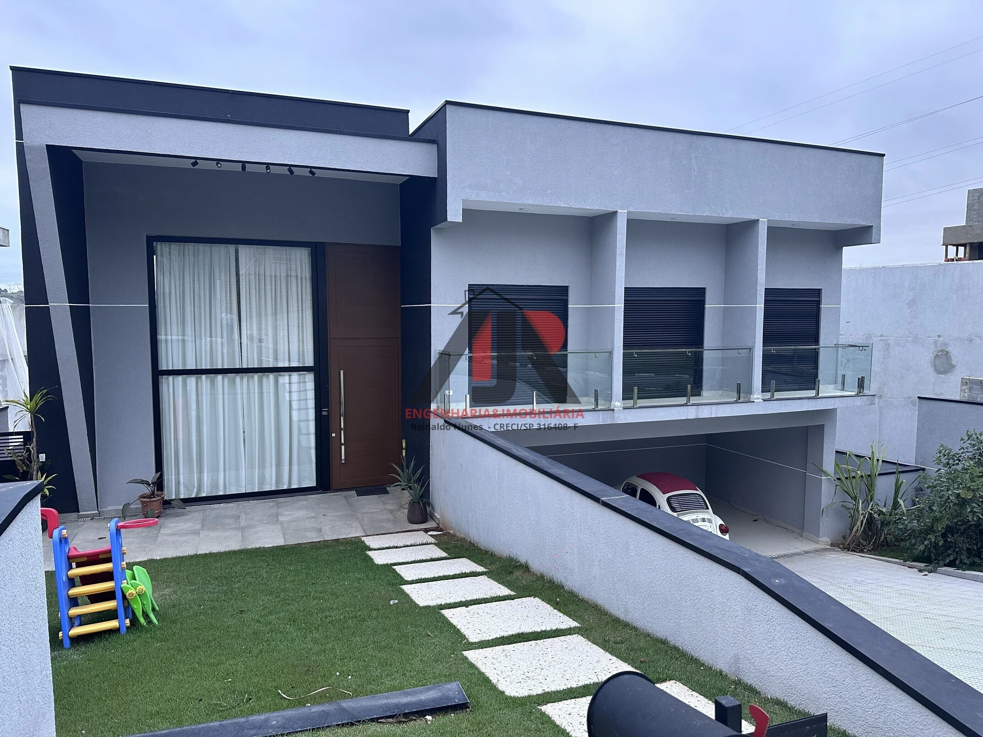 Casa em condomínio | Venda e Aluguel | Arujá | 4 Suítes 