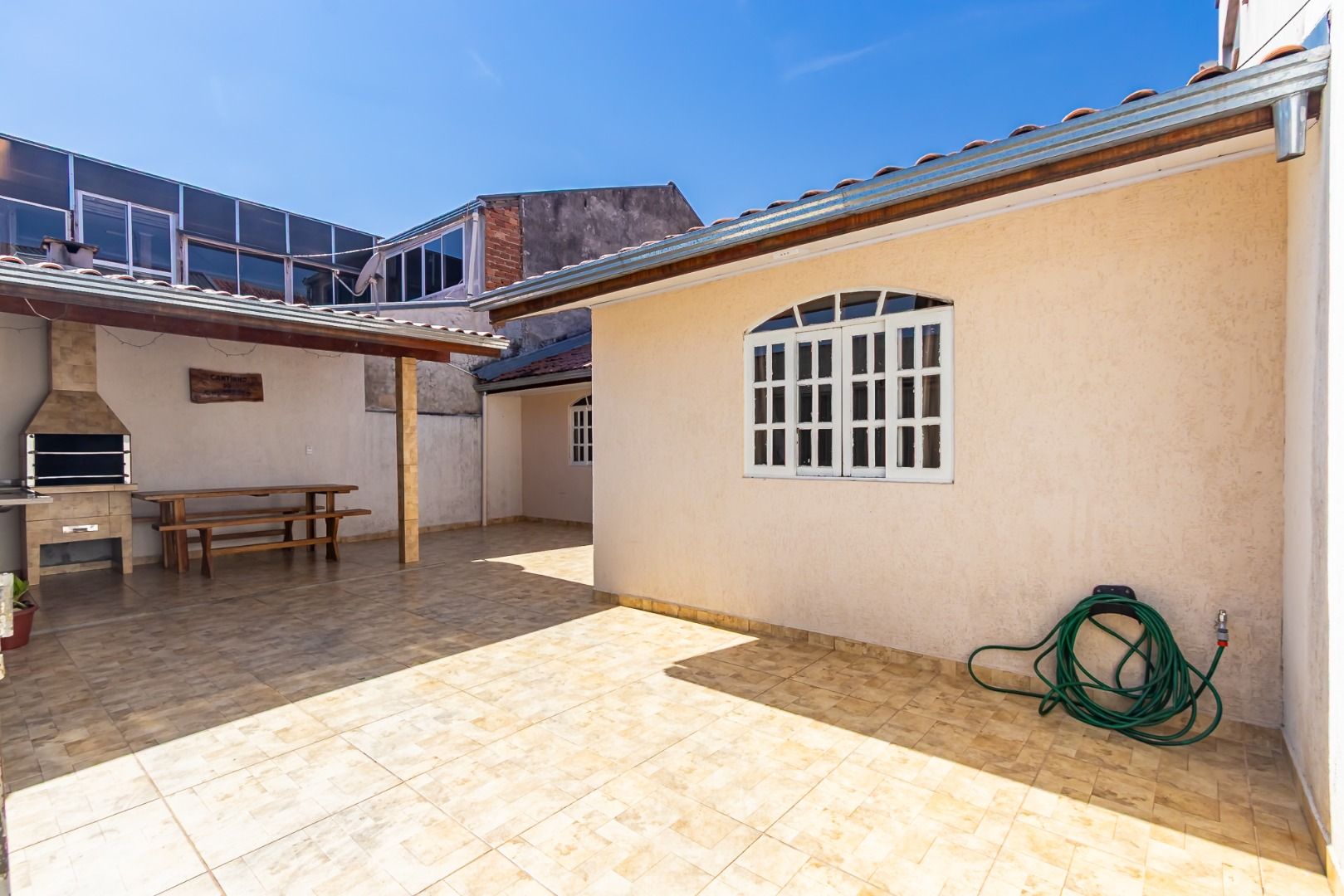 Casa à venda em Vargem Grande, Pinhais — Fava Imóveis