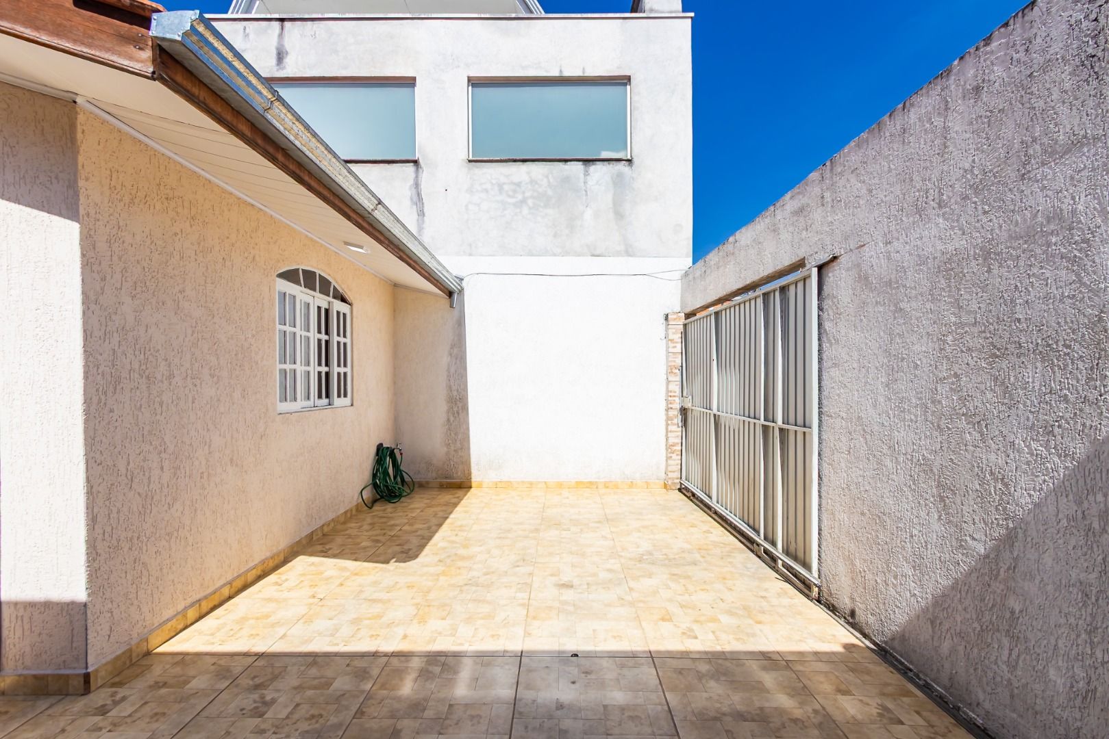 Casa à venda em Vargem Grande, Pinhais — Fava Imóveis