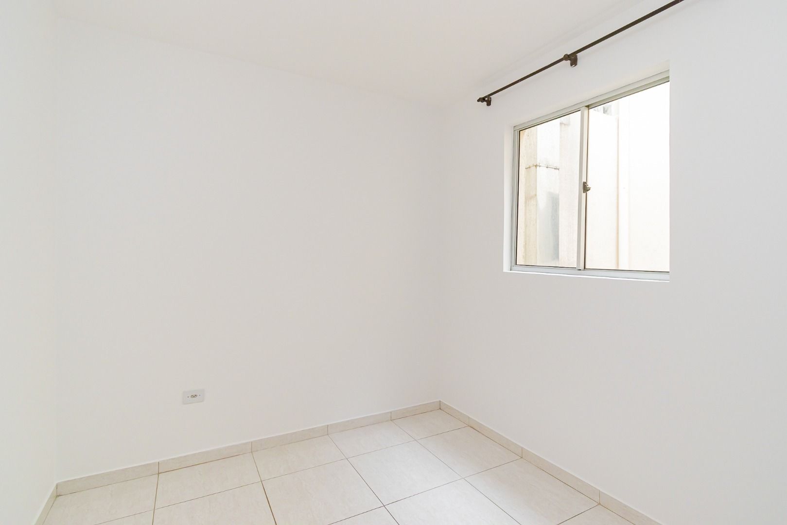 Apartamento à venda em Maracanã, Colombo — Fava Imóveis