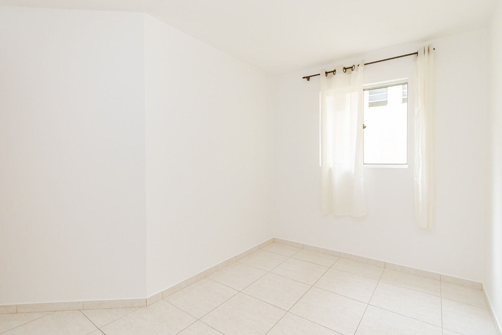 Apartamento à venda em Maracanã, Colombo — Fava Imóveis