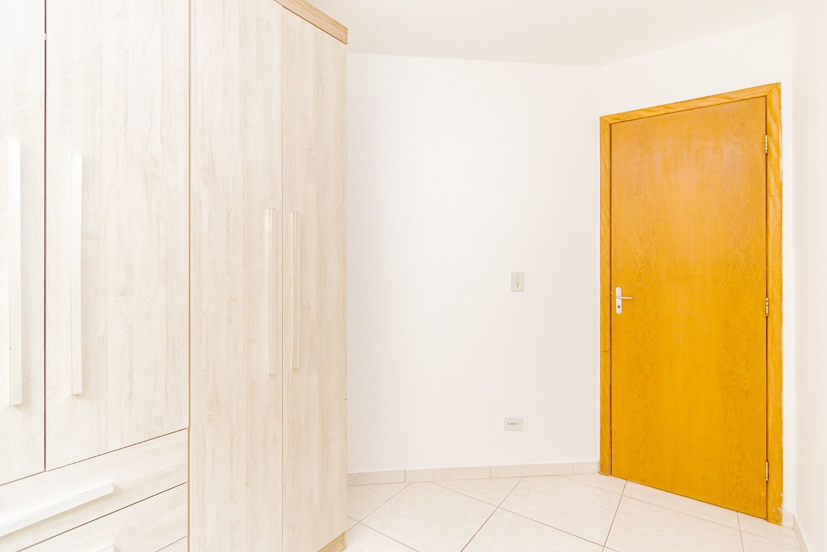 Apartamento à venda em Maracanã, Colombo — Fava Imóveis