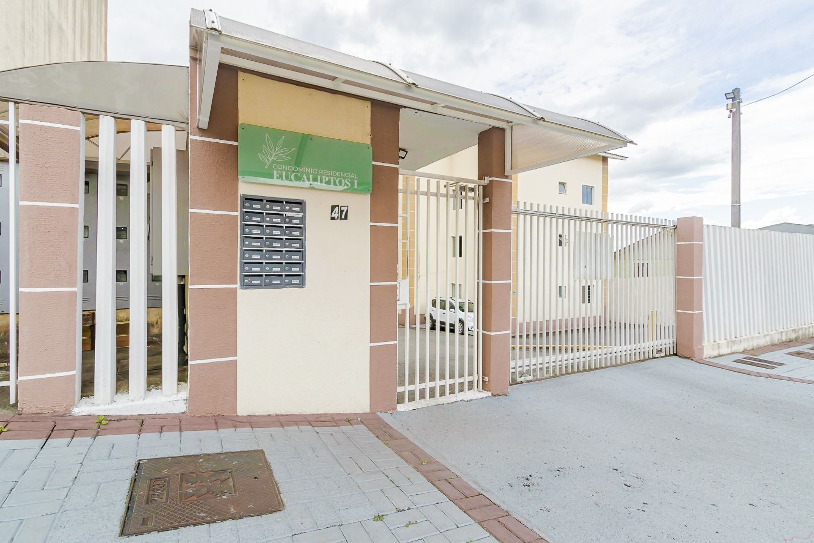 Apartamento à venda em Maracanã, Colombo — Fava Imóveis
