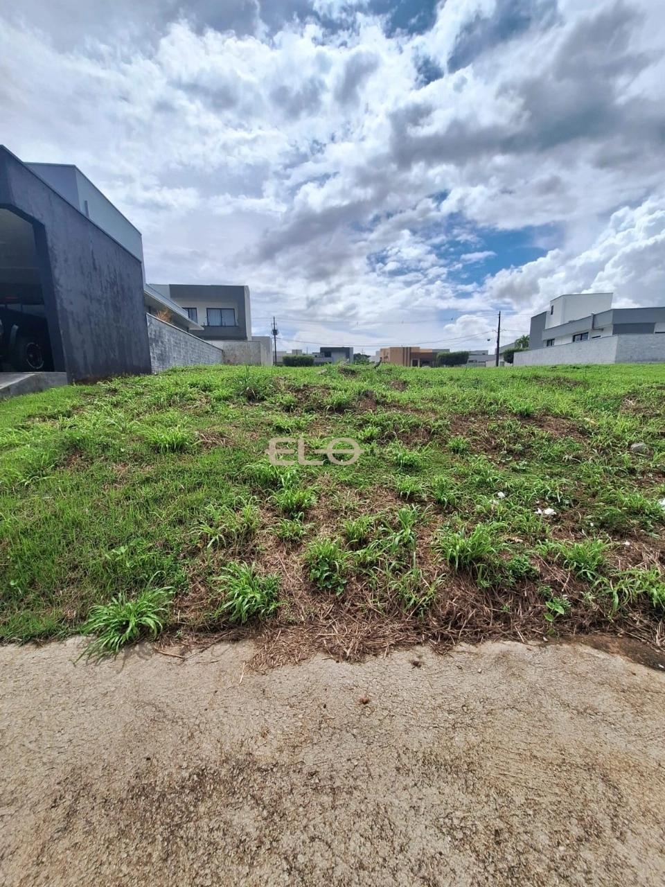 Terreno à venda no Residencial Verana - 316 m²