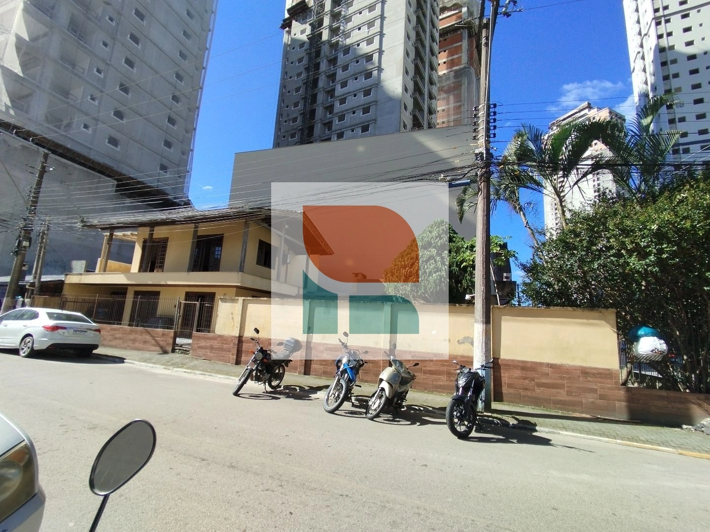 Casa | Venda | Centro