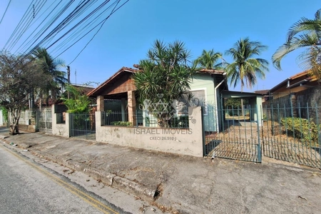 Venda Casa com Edícula no Indaiá Caraguatatuba