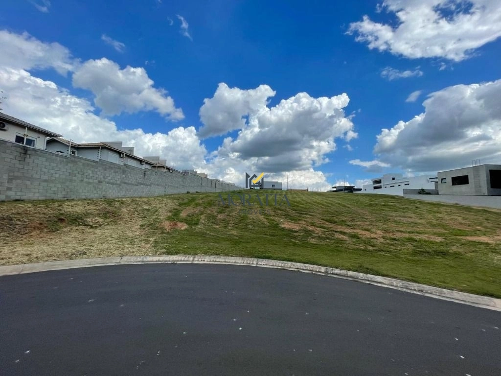 Terreno à venda, 677 m² por R$ 1.500.000 - Condomínio Villa Dos Pinheiros - Indaiatuba/São Paulo
